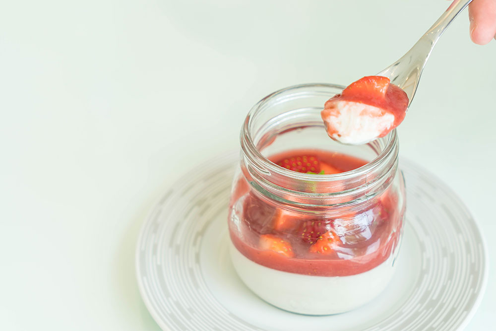 Terrinette di Ricotta con Coulis di Fragole